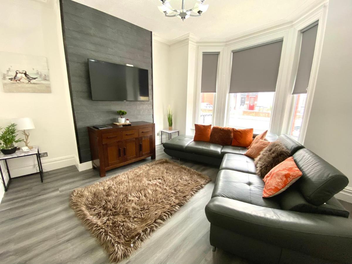 Warley House 4 Bed -Blackpool North -Family House Екстериор снимка
